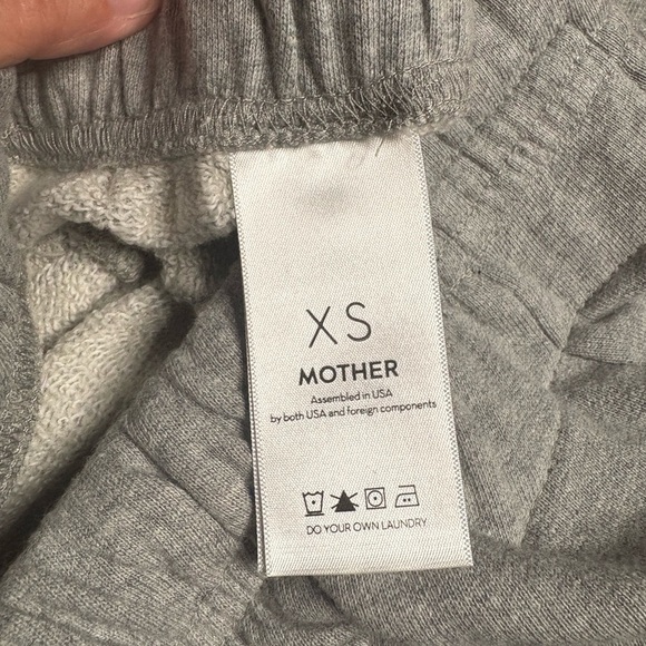 EUC Mother Move It- The Bender Short Fray Shorts. Size XS - Picture 8 of 13